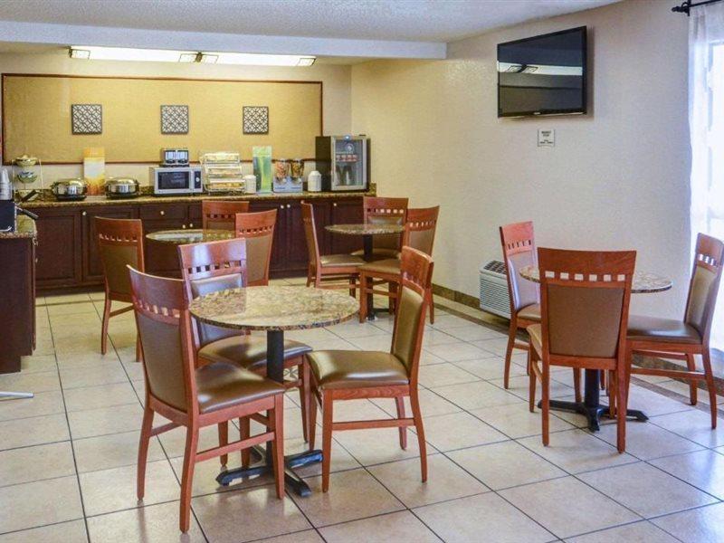 Quality Inn Plainview Экстерьер фото