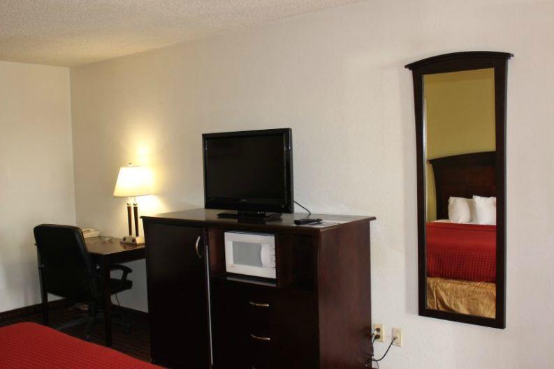 Quality Inn Plainview Экстерьер фото