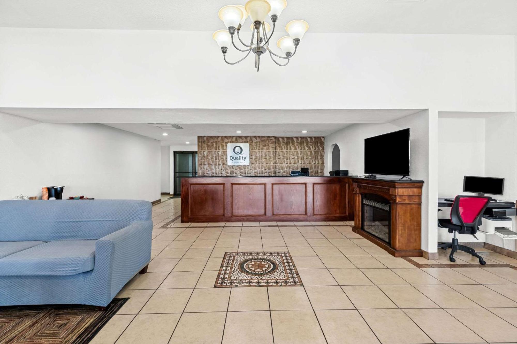 Quality Inn Plainview Экстерьер фото
