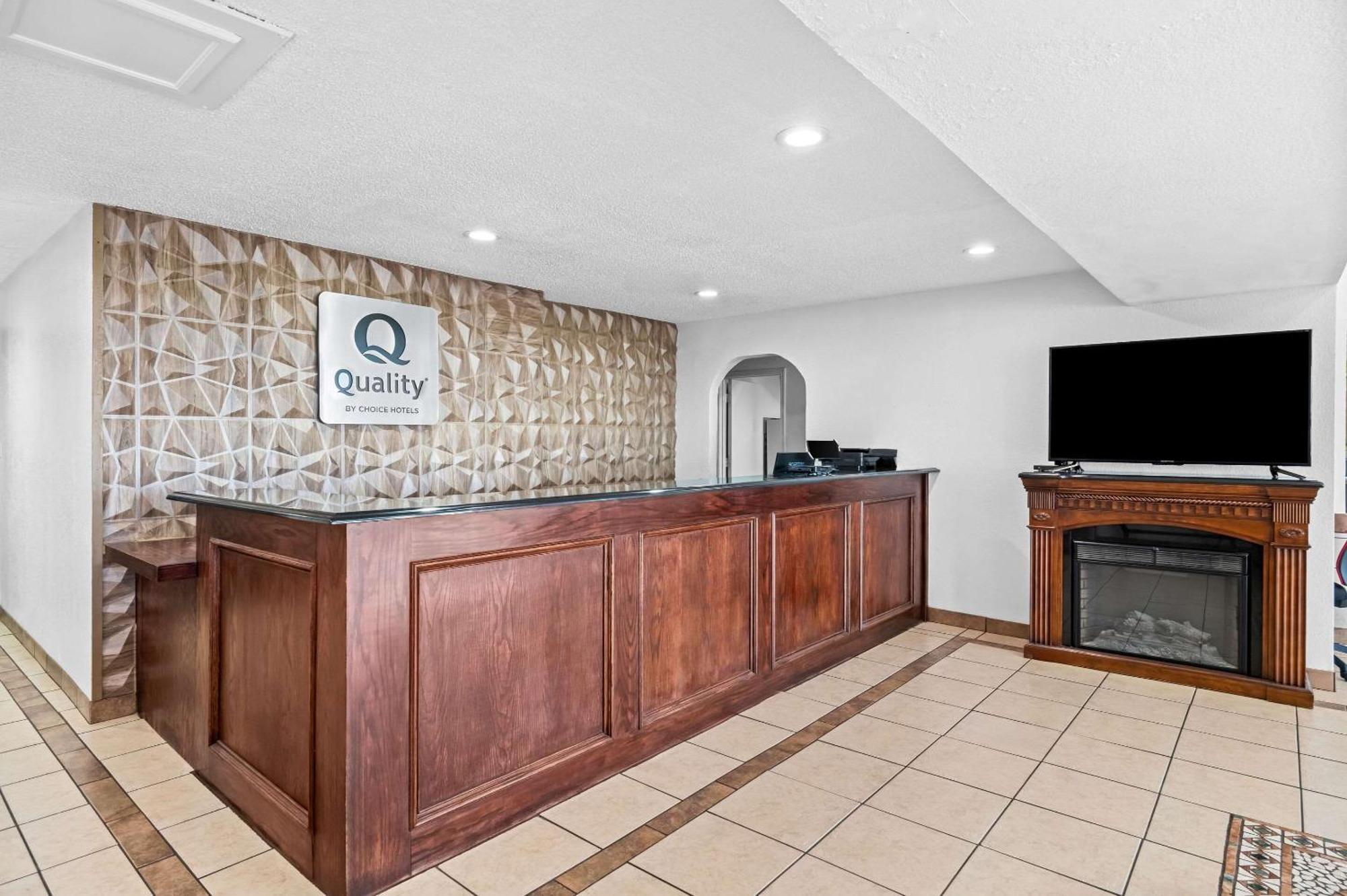 Quality Inn Plainview Экстерьер фото